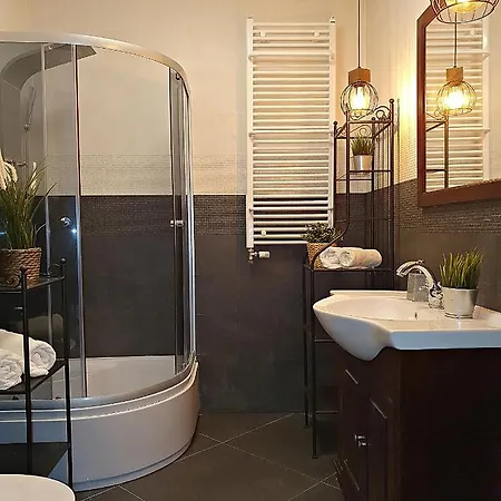 Sun&fun Pod Debami Nad Lomnica 1b I 2b- Blisko Centrum, Dworca Pkp, Sklepow W Otoczeniu Zieleni Карпач