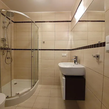 Sun&fun Pod Debami Nad Lomnica 1b I 2b- Blisko Centrum, Dworca Pkp, Sklepow W Otoczeniu Zieleni Апартаменты Карпач