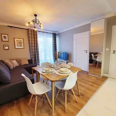 Sun&fun Pod Debami Nad Lomnica 1b I 2b- Blisko Centrum, Dworca Pkp, Sklepow W Otoczeniu Zieleni *