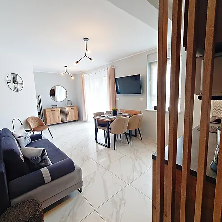 Sun&fun Pod Debami Nad Lomnica 1b I 2b- Blisko Centrum, Dworca Pkp, Sklepow W Otoczeniu Zieleni Апартаменты Карпач