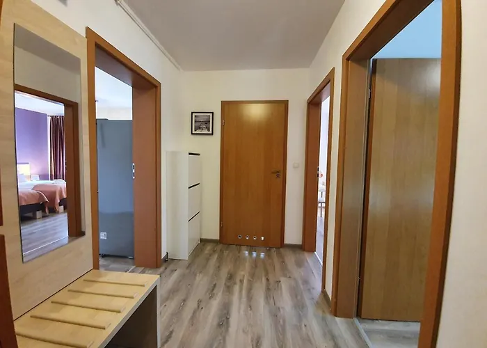 Sun&fun Pod Debami Nad Lomnica 1b I 2b- Blisko Centrum, Dworca Pkp, Sklepow W Otoczeniu Zieleni Apartmán