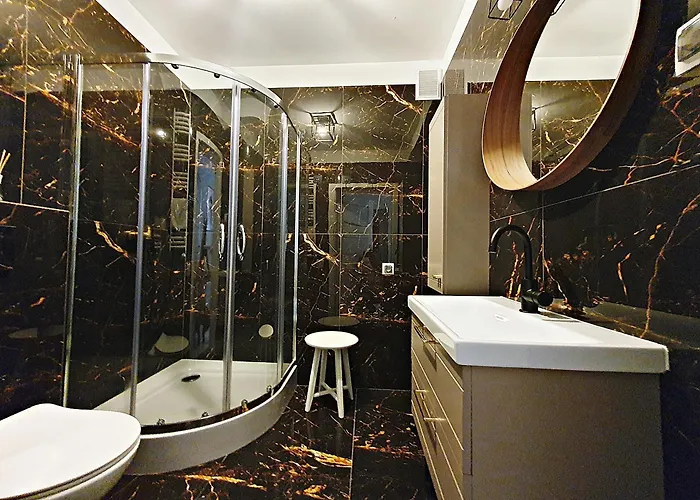 Sun&fun Pod Debami Nad Lomnica 1b I 2b- Blisko Centrum, Dworca Pkp, Sklepow W Otoczeniu Zieleni Apartmán