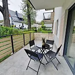 Pod Dębami Sun&fun Apartament *