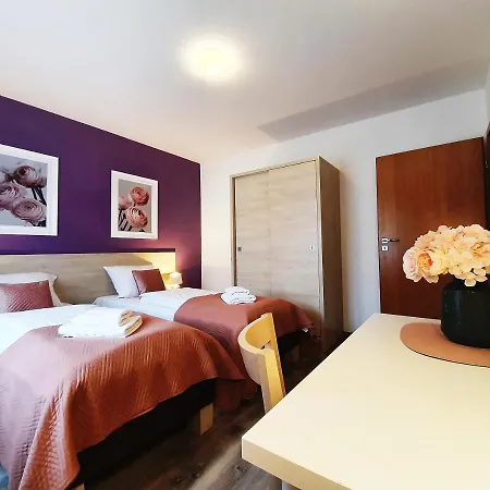 Sun&fun Pod Debami Nad Lomnica 1b I 2b- Blisko Centrum, Dworca Pkp, Sklepow W Otoczeniu Zieleni Apartment *