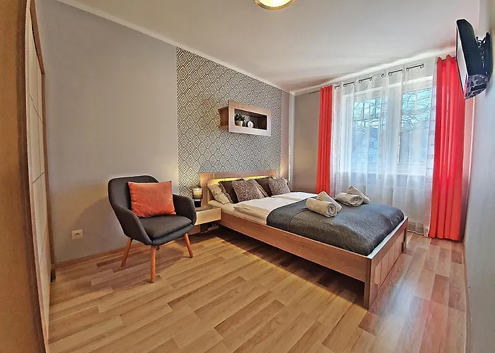 Sun&fun Pod Debami Nad Lomnica 1b I 2b- Blisko Centrum, Dworca Pkp, Sklepow W Otoczeniu Zieleni *